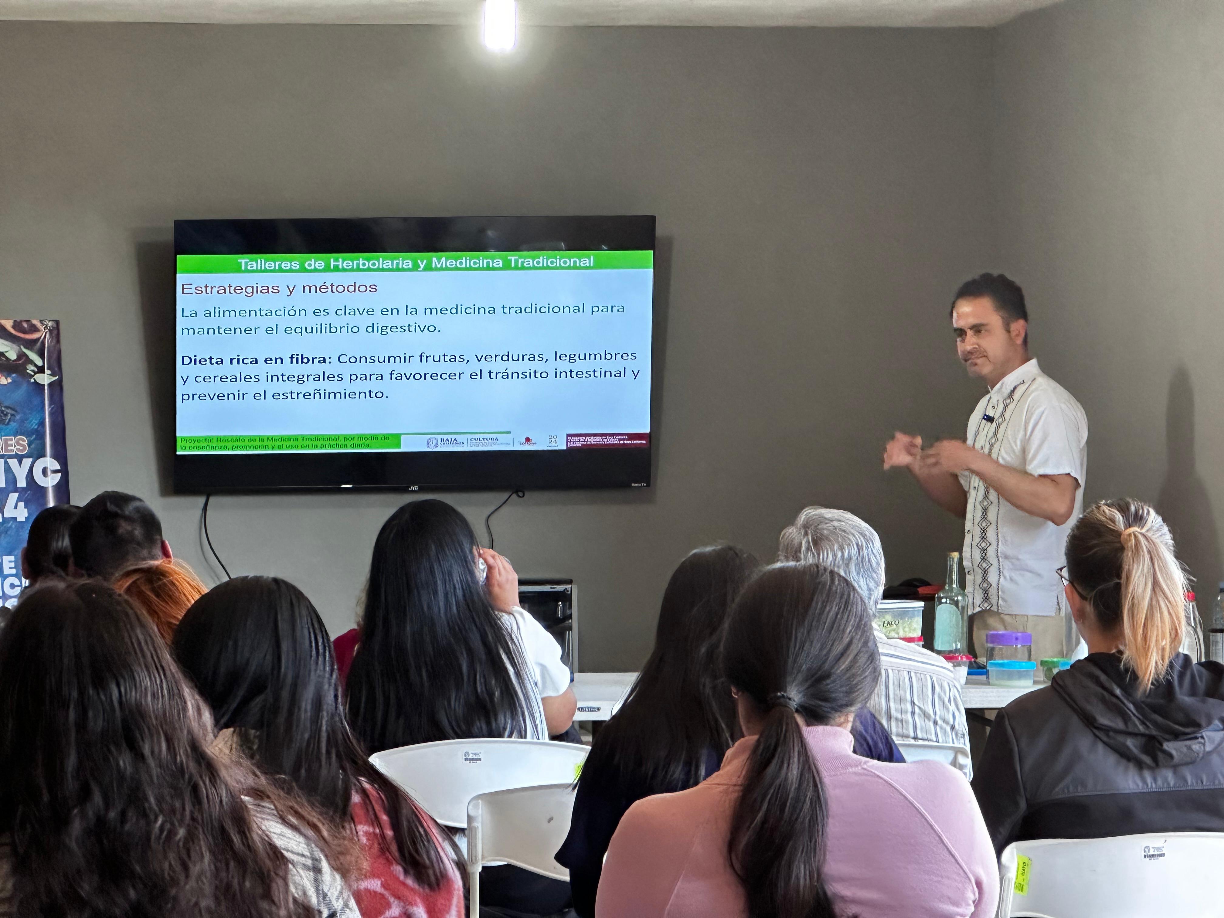 Con gran entusiasmo se realizó el taller de Salud Digestiva con enfoque desde la medicina tradicional y con plantas medicinales.