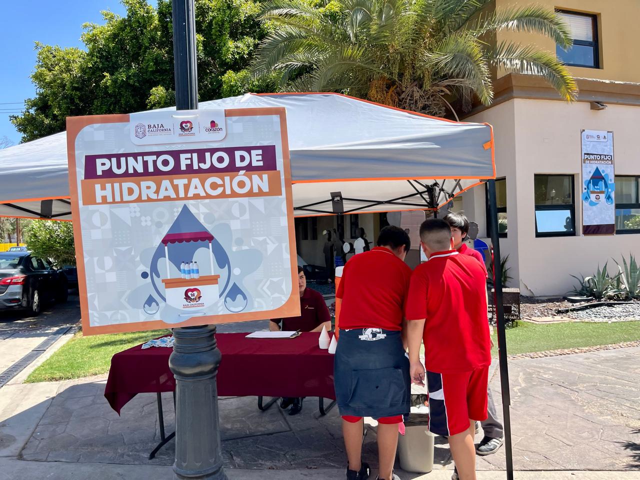 Mexicali bajo calor extremo: DIF habilita 4 puntos de hidratación para proteger a la población vulnerable