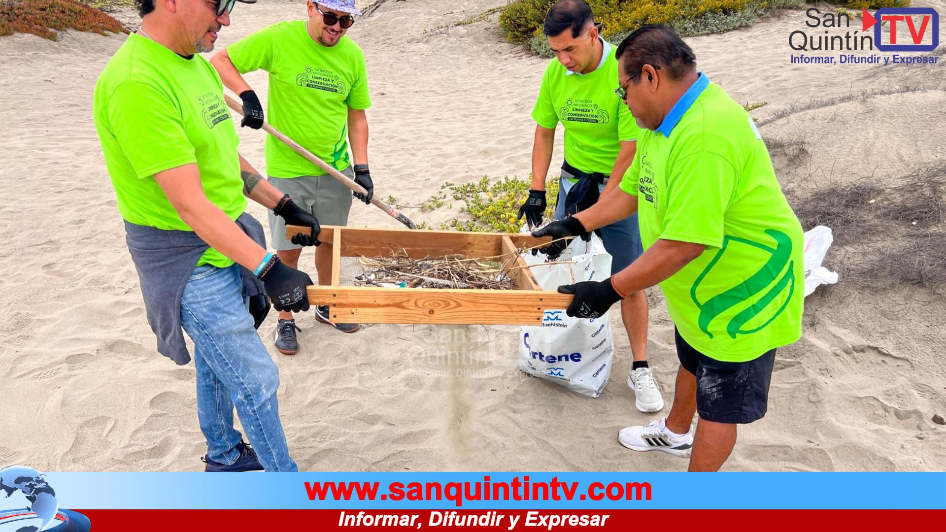 Más de 130 trabajadores de CESPE se sumaron a limpieza de playas en Ensenada