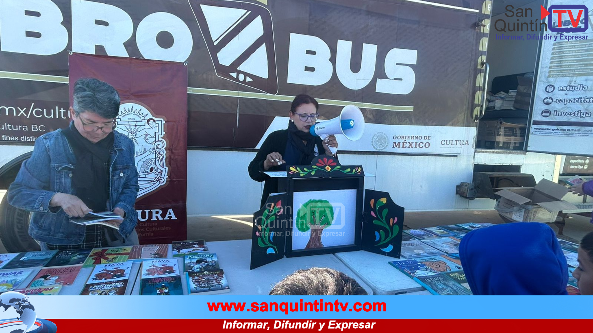 Librobus emprende una ruta literaria por Baja California y libera más de dos mil libros en comunidades peninsulares